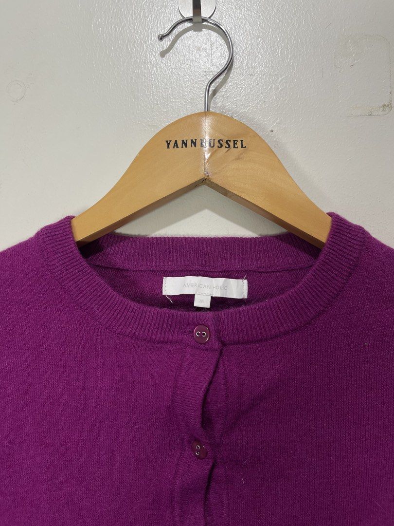 American Holic Smooth Rayon Crew Neck Cardigan (Category: Coats, Jackets and Outerwear) located in Davao. Submitted by yannrussel00 (Listing ID 1463395649, Image 3). Description: Size Medium on tag Dimes W17 x L21 laid flat Condition 10/10 like new No issue.