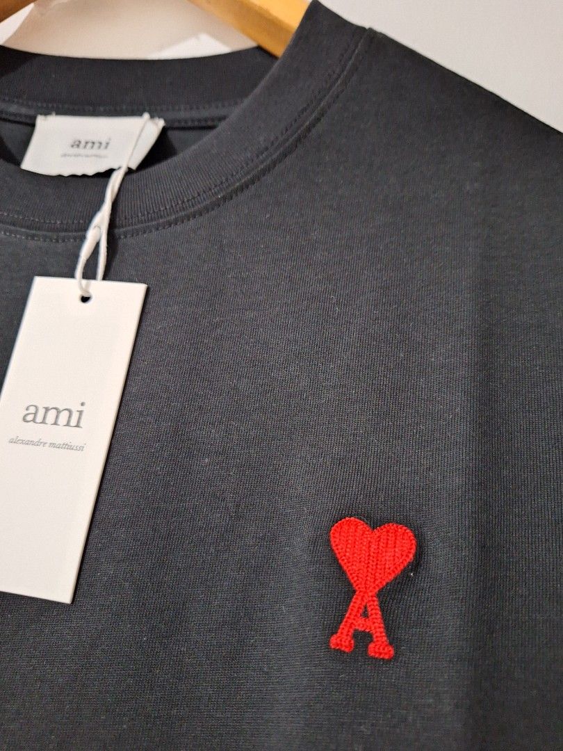 AMI box type shirt super black (Category: Tshirts & Polo Shirts ) located in Muntinlupa City. Submitted by kstefanomela14 (Listing ID 1463500482, Image 3). Description: ami cotton shirt boxtype roundneck super black no issue small - 21 x 26.5 medium - 22 x 27.5 cod cop lalamove lbc j&t.