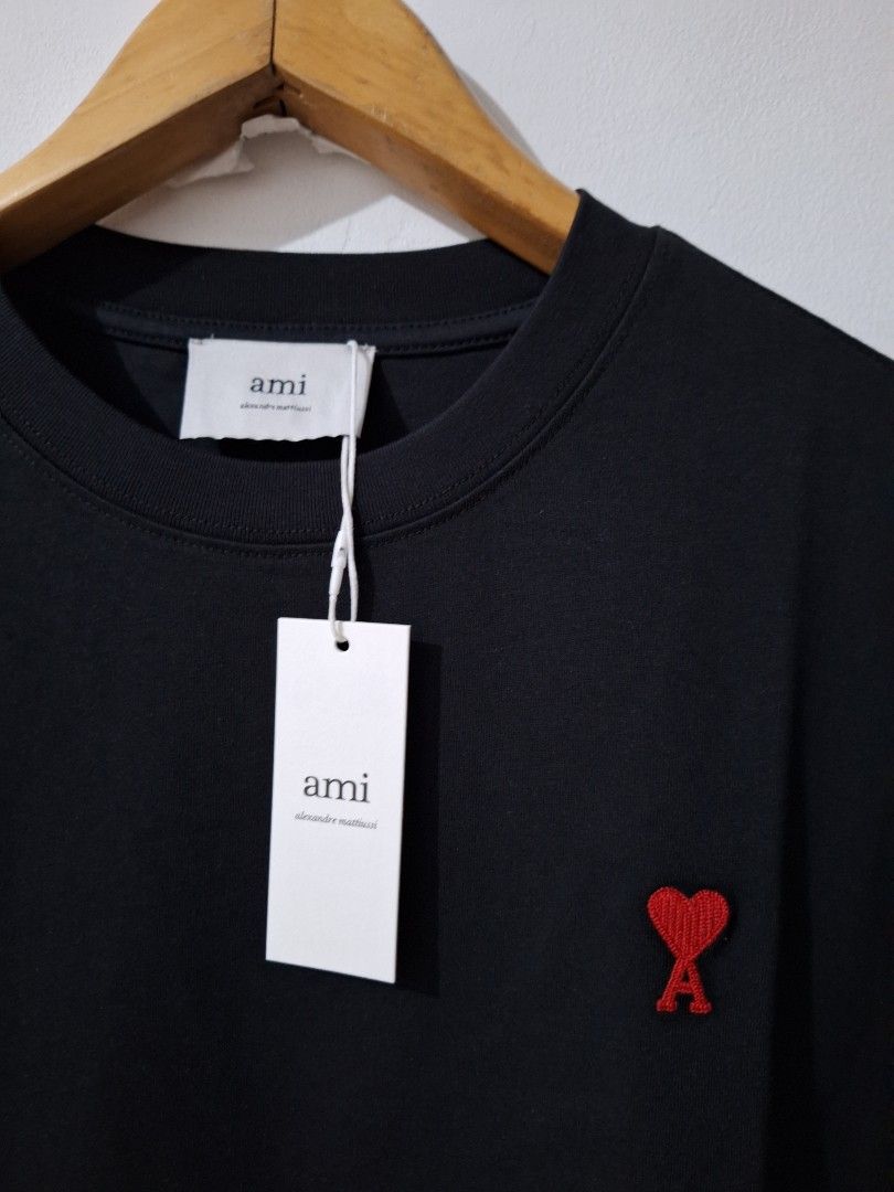 AMI box type shirt super black (Category: Tshirts & Polo Shirts ) located in Muntinlupa City. Submitted by kstefanomela14 (Listing ID 1463500482, Image 2). Description: ami cotton shirt boxtype roundneck super black no issue small - 21 x 26.5 medium - 22 x 27.5 cod cop lalamove lbc j&t.