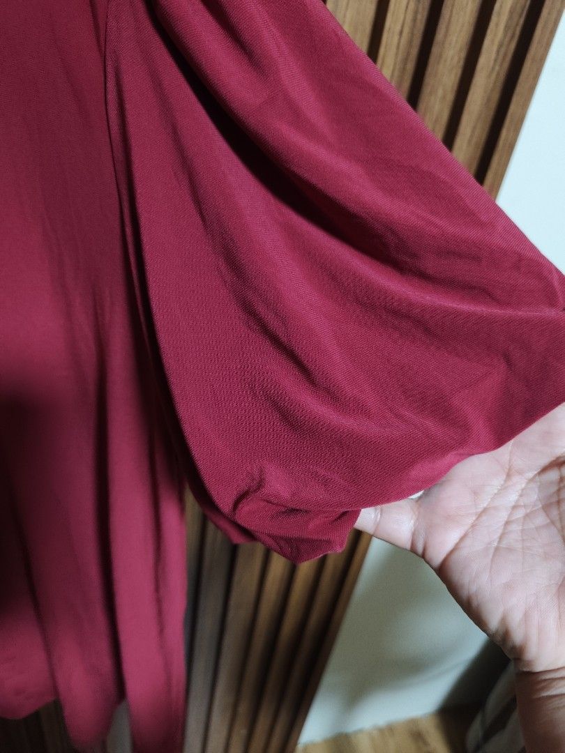 Anne klein button-up.puff blouse (Category: Blouses) located in General Mariano Alvarez. Submitted by plussize_republic (Listing ID 1463495398, Image 3). Description: never used no hang tag stocked for a year can fit up to 2xl shipping fee c/o buyer.