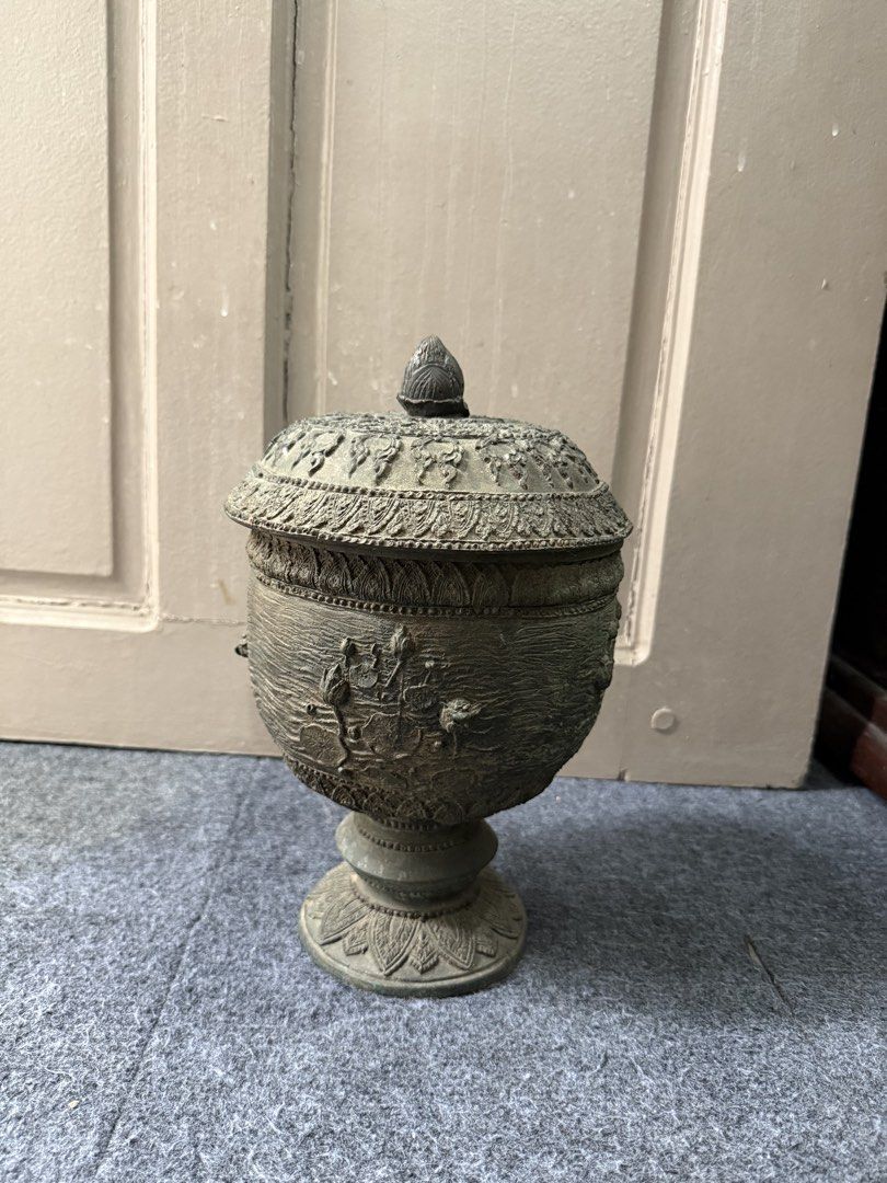 Antique Bronze Ceremonial Incense Burner (Category: Other Home Decor) located in Manila. Submitted by khalapgonzales (Listing ID 1463445500, Image 2). Description: - Vintage bronze incense burner - Intricate carvings on body and lid - Features a detailed lid - Ideal for display or as a statement piece.