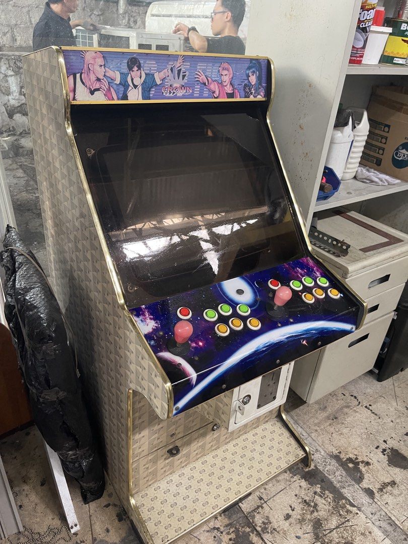 Arcade Machine 1000 games (Category: Hooks & Hangers) located in Makati City. Submitted by jp_finds (Listing ID 1463374511, Image 1). Description: Arcade Machine TV Tube type 1000 games No power need to change TV Tube Arcade machine system working Complete Extra new joysticks .