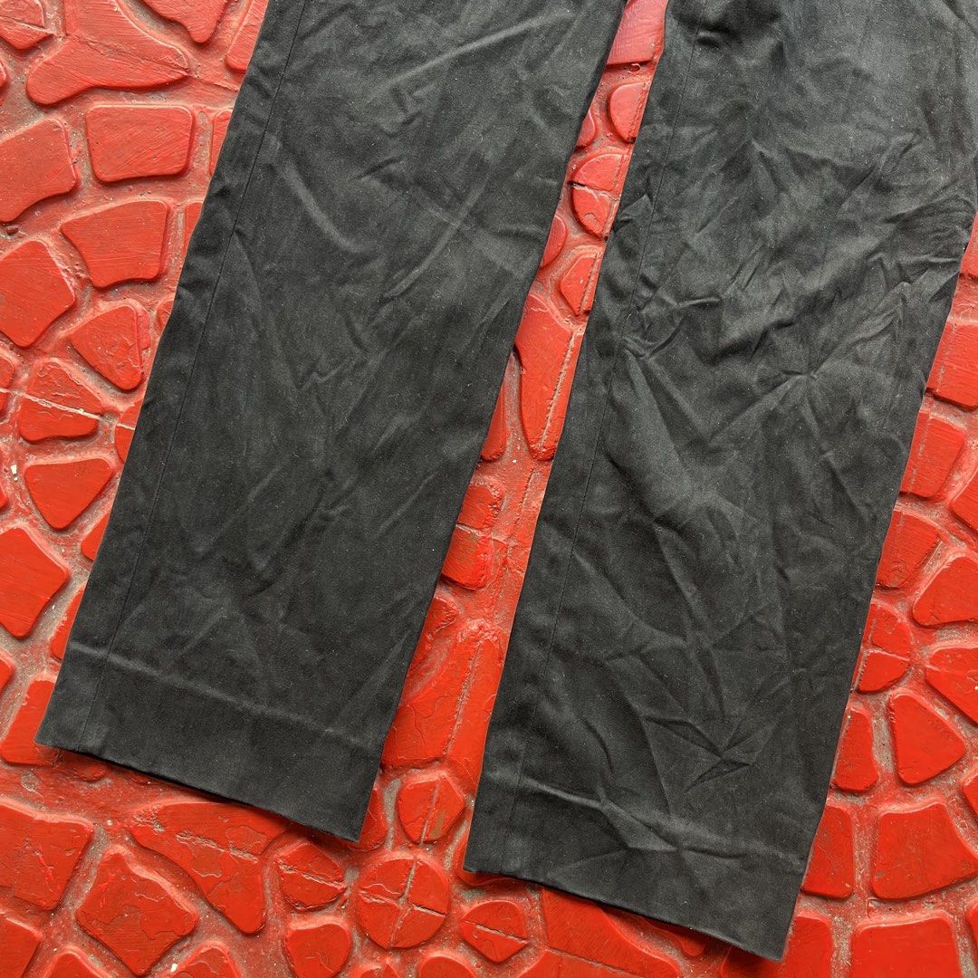 ARCHIVE 2000S HELMUT LANG - MOLINEL PANTS (Category: Jeans) located in San Jose del Monte. Submitted by qrt_ty (Listing ID 1463473458, Image 3). Description: WTS !! ARCHIVE 2000S HELMUT LANG - MOLINEL PANTS SIZE 40 ON TAG GOOD CONDITION MADE IN ITALY PRICE - 8500 SHIPPED .