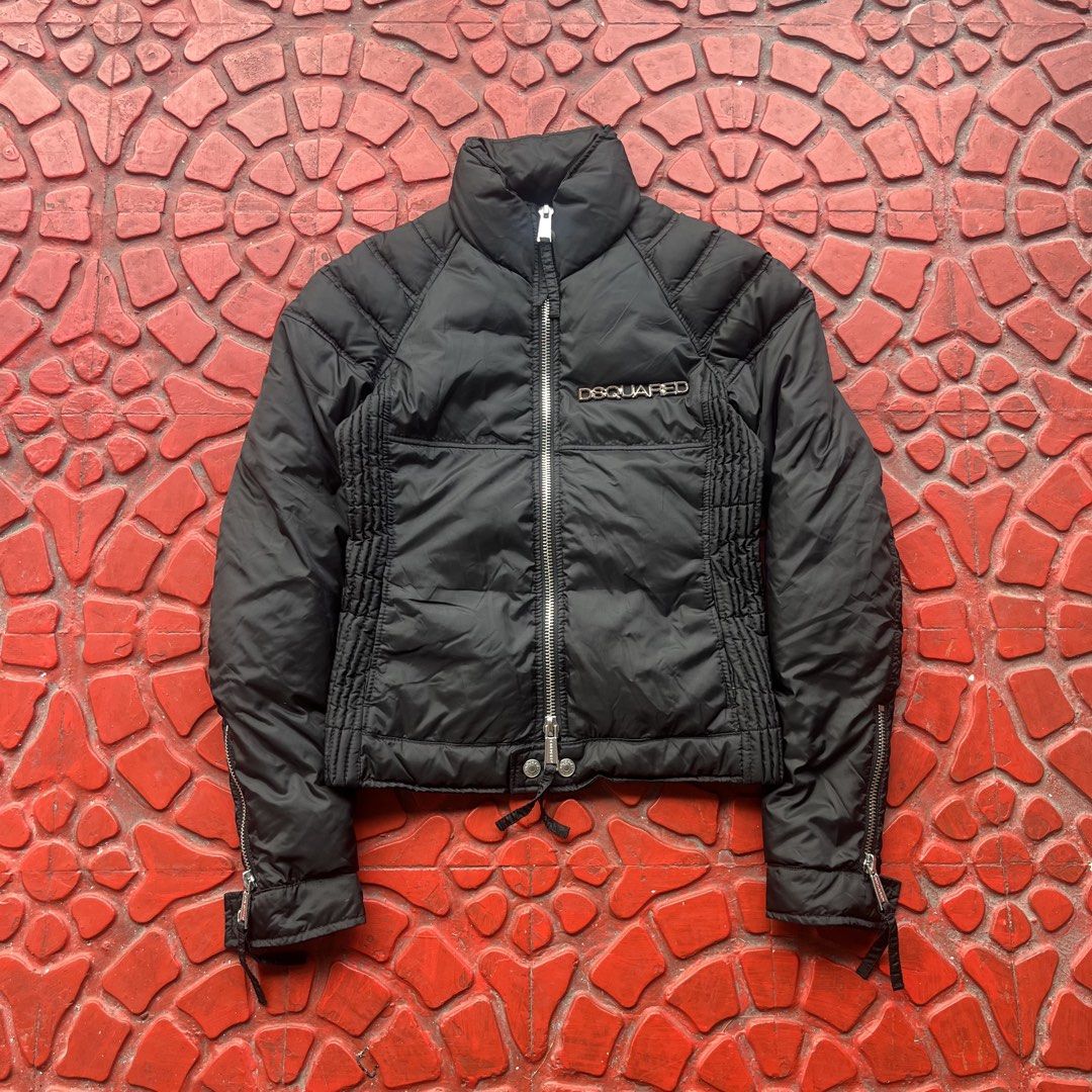 ARCHIVE DSQUARED SKI PADDED PUFFER JACKET (Category: Luxury Apparel) located in San Jose del Monte. Submitted by qrt_ty (Listing ID 1463470167, Image 1). Description: WTS !!! ARCHIVE DSQUARED SKI PADDED PUFFER JACKET SIZE 38 ON TAG NO ISSUE EXCELLENT CONDITION NO ANY FLAWS PRICE - 5K SHIPPED .