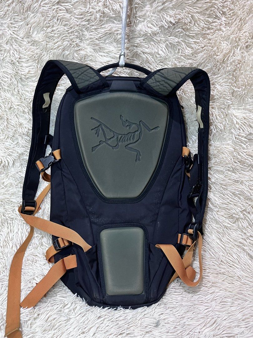 ARCTERYX (Category: Backpacks) located in Kabankalan. Submitted by miaangelar73343 (Listing ID 1463470297, Image 3). Description: ARCTERYX.