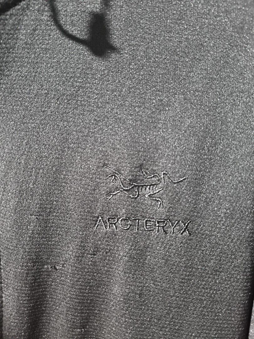 Arc'teryx Fleece Jacket Men's Medium (Category: Coats, Jackets and Outerwear) located in Cebu City. Submitted by rayfonci (Listing ID 1463338025, Image 3). Description: Hi Folks, I am selling my personal jacket for 699 pesos (slightly negotiable). Wind proof and rain resistance. Bought this abroad in Hong Kong pre-Pandemic. Used in mountains like Mt. Pulag. tried and tested. Meet up: Robinsons Galleria or Southwoods mall on a weekend. RFS: Needed