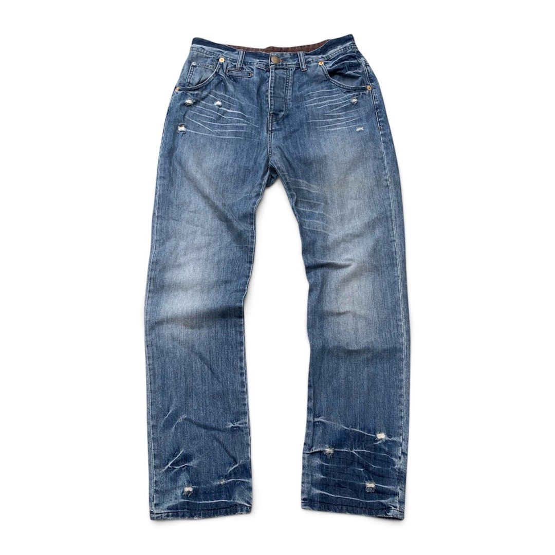Armani Exchange, Medium Washed Distressed Denim Jeans (Category: Jeans) located in Manila. Submitted by s0leilrouge (Listing ID 1463385577, Image 1). Description: W 30 on tag L 34 LO 10 No issues ₱1000 + SF.