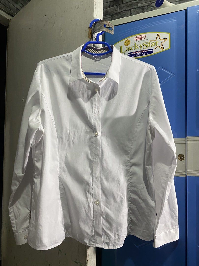 Aspack/Bundle Uniqlo, Incheon, MergerWhite Polo Longsleeves Bundle (Category: Formal Shirts) located in Rizal. Submitted by kenrick_2003 (Listing ID 1463468239, Image 1). Description: Take all for 400 php Slide #1 Incheon Size: Small Measurements Width: 22 Length: 25.5 Condition: Minimal Yellow Stain Slide #4 Merger Size: Small Measurements Width: 20 Length: 26 Condition: may small name marker sa hem, not visible Slide #7 Uniqlo Size: Small Width