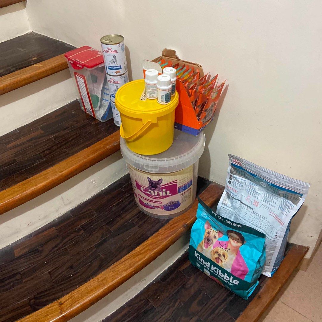 Assorted Dog Food with FREEBIES & Big Discounts! (Category: Pet Food) located in Quezon City. Submitted by uniqlolavah (Listing ID 1459927228, Image 2). Description: RFS: Dogs switched to another brand after allergy testing, so selling remaining unused stocks. Individual Prices: 🐶 Royal Canin Anallergenic (3kg) ₱2,500 (Originally 3,350) Unopened. Bought from vet shop in orange app, QR points claimed, authenticated as legit. Best Before: 12.09.20