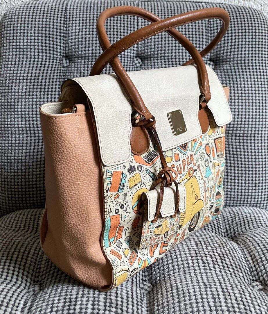 Authentic Brera Art Fever Italy bag (Category: Shoulder Bags) located in Bulacan. Submitted by thriftbagcollections (Listing ID 1463442020, Image 3). Description: Authentic Brera Art Fever Italy bag, Good condition! Approx:H-10”W-13.5”D-5.3” handle 8.5” signs of usage .
