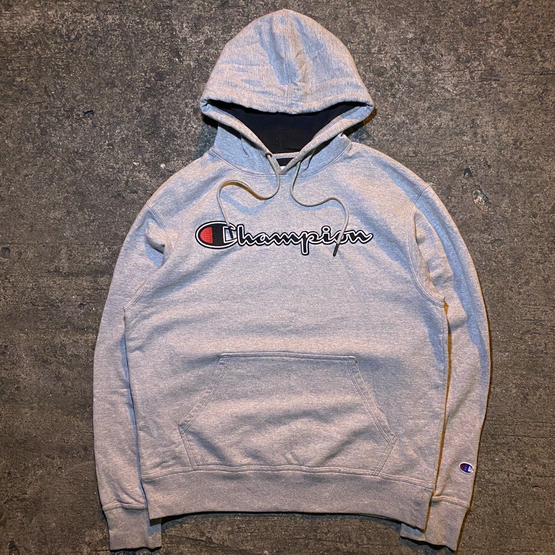 Authentic Champion Patch Logo Hoodie (Category: Hoodies) located in Manila. Submitted by steeezyyy (Listing ID 1463366413, Image 1). Description: excellent condition no issue 550 only pm lang po meet up sa malapit W 22.4 x L 27 Location : Mandaluyong City .
