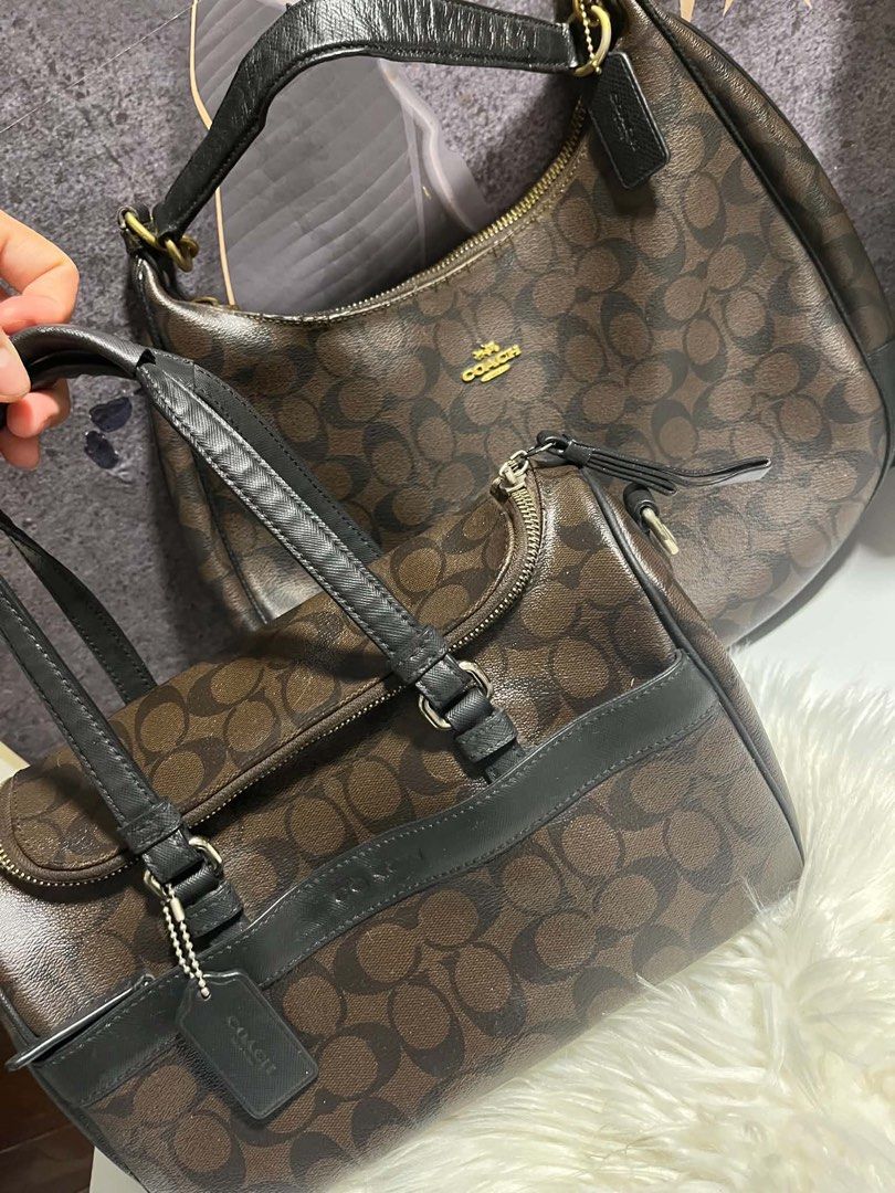 Authentic Coach bundle bags (Category: Shoulder Bags) located in Caloocan City. Submitted by trebdy01 (Listing ID 1463500659, Image 2). Description: 2 authentic coach bundle bag Shoulder bag and sling bag /messenger bag.