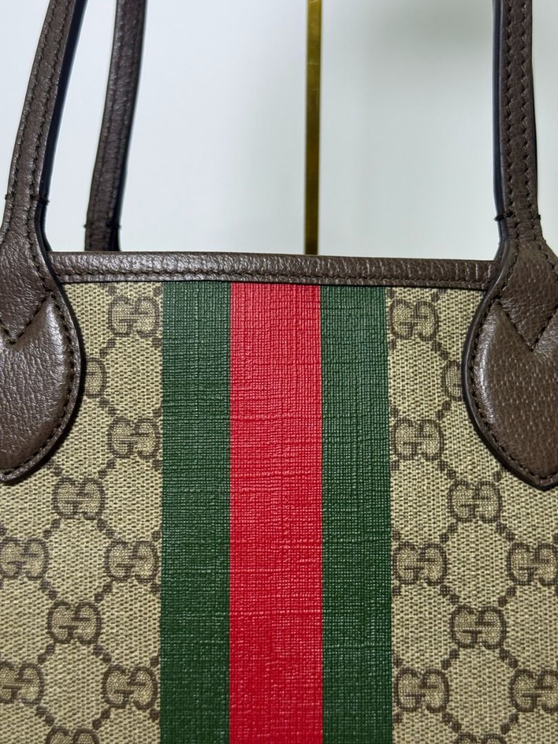 [AUTHENTIC] Gucci Supreme Vintage Ophidia Tote (Small) (Category: Luxury Bags & Wallets) located in Caloocan City. Submitted by luxegenieph (Listing ID 1463477988, Image 3). Description: A favorite everyday bag. Hard to find, almost new quality vintage Ophidia tote bag. Small handy size but can fit a lot! Super elegant look. Ranking: A Inclusions: Certificate of Authenticity, Generic dustbag Assessment: Clean and well-kept 🏷️ ₱23,500 - Luxe Geni