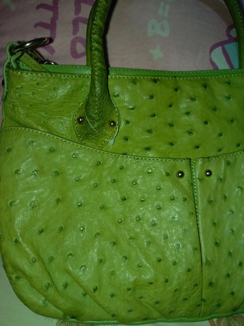 AUTHENTIC OSTRICH LEATHER BAG (Category: Luxury Bags & Wallets) located in Rizal. Submitted by nokorimono. (Listing ID 1463459085, Image 2). Description: - authentic ostrich/has certification tag from CITE. (confirmation that it is a genuine ostrich leather) - no flaws. - with bag strap. (can be shoulder bag or sling bag).