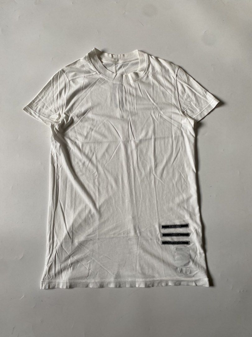 Authentic Rick Owens Drkshdw White Tee (Category: Coats, Jackets and Outerwear) located in Baguio. Submitted by archival.store (Listing ID 1463478799, Image 3). Description: Size tagged: Issue:none Width:20 Length:28.8 Shoulder:16 Sleeve:7.