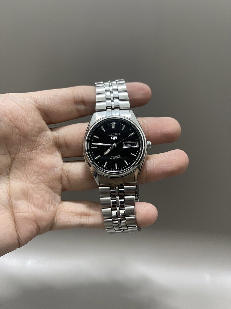 Authentic Seiko 5 Black Dial (Category: Luxury Watches) located in Bacolod City. Submitted by _passed.on (Listing ID 1463391993, Image 2). Description: : Authentic Seiko 5 Black Dial Details: Ref. - 6309-6240 Case Size - 36mm Automatic Movement Day/Date Function Newly Serviced/Overhauled Newly Polished/Buffed Dial and Hands Mint Condition Case and Strap Mint Condition Long Links Excellent Condition, Super Clean Overall Free Hard Travel Case Ready