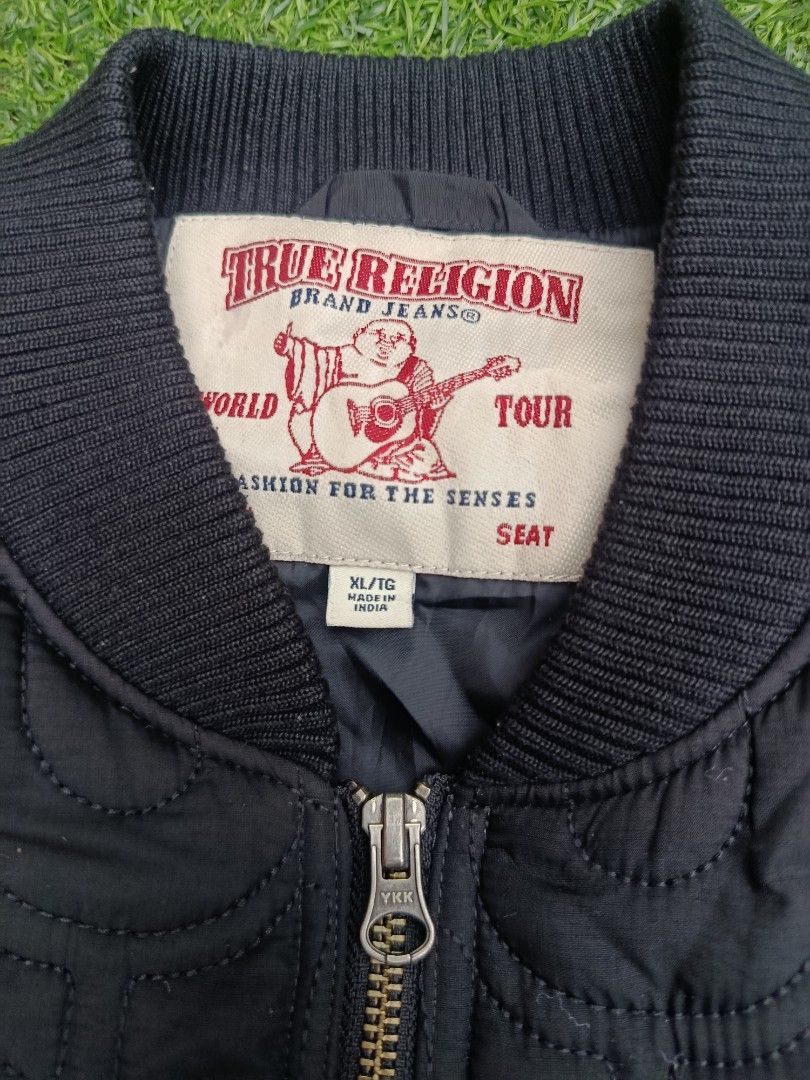 Authentic TRUE RELIGION Quilted Bomber Jacket 🔥 (Category: Coats, Jackets and Outerwear) located in Davao. Submitted by eve_vintage (Listing ID 1463442491, Image 3). Description: Asnew TRUE RELIGION Quilted Bomber Jacket 🔥 Size: Large (XL on tag) Dimes:23x27 NO ISSUES EXCELLENT CONDITION COLOR RATE 9.8/10 1,500 ONLY.
