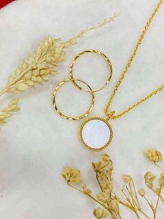 (Category: ) located in . Submitted by cheskhaionlinestore2.0 (Listing ID 1463369768, Image 1). Description: .