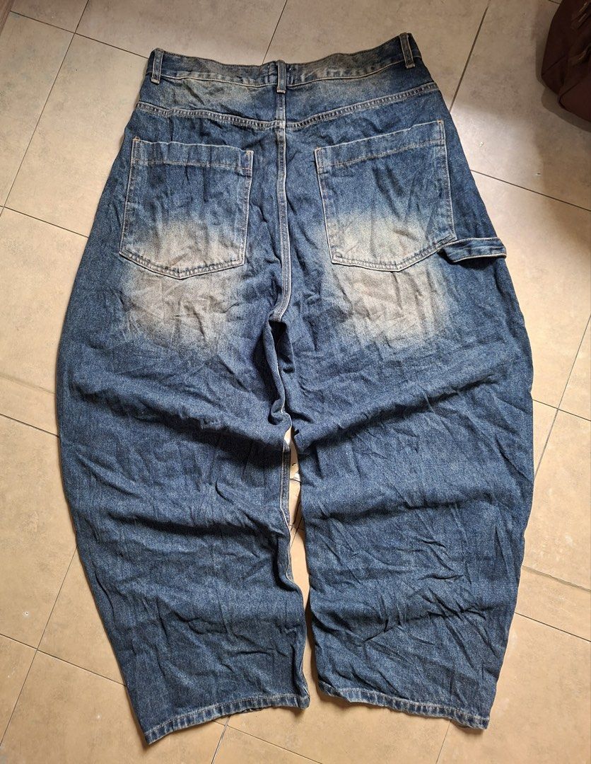 Baggy Barrel Denim Pants (Category: Jeans) located in Danao, Cebu. Submitted by jthriftshop_ (Listing ID 1463387097, Image 2). Description: Baggy Denim Pants Size 34Width x 41.5Length x 10Hem No issue Need wash only Location: Danao City, Cebu 📍.