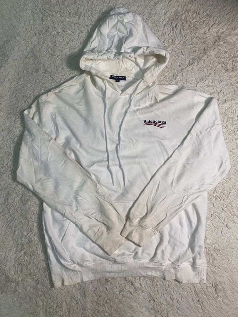 Balenciaga Cotton Pullover jacket (Category: Coats, Jackets and Outerwear) located in Butuan. Submitted by exodus.co (Listing ID 1463440389, Image 1). Description: .