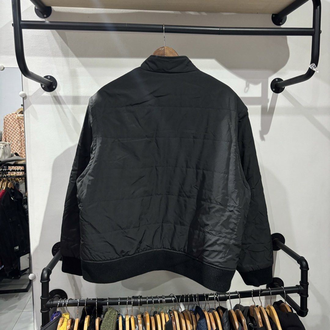 Balenciaga puffer bomber jacket detachable sleeves (Category: Coats, Jackets and Outerwear) located in Bambang. Submitted by heats777 (Listing ID 1463478047, Image 3). Description: Excellent condition No issue Size: Best fit to Large-XL.