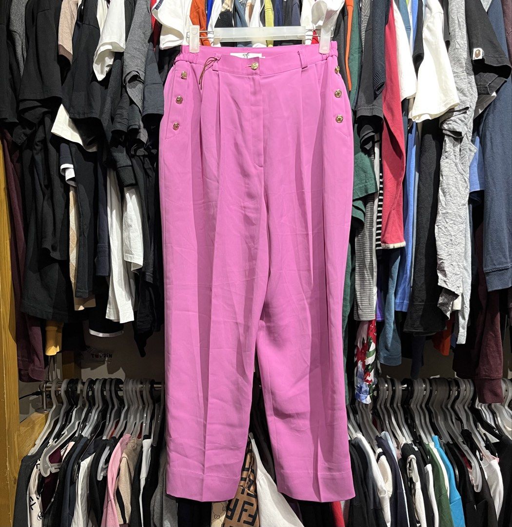 BALENCIAGA TROUSER (Category: Luxury Apparel) located in Iloilo. Submitted by dmclothing10 (Listing ID 1463461539, Image 1). Description: BALENCIAGA TROUSER Waist: 30-32 Length:37 Excellent good condition 10/10 FOR SURE MINER ONLY. STRICTLY NO TO RUDE CLIENT FOR SURE MINER ONLY. STRICTLY NO TO RUDE CLIENT NO RUSH SHIPPING - LOCATION: ILOILO CITY 🌸New miner,send details before commenting. 🌸Payment first| NO COD 🌸DO NOT ORDER IF U CANNOT PAY ON 