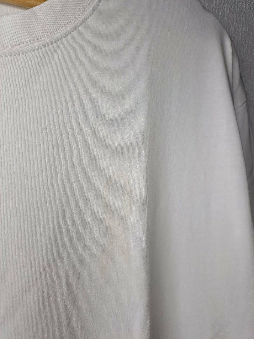 Balenciaga We Are Pink (Category: Luxury Apparel) located in Quezon City. Submitted by yaseen73 (Listing ID 1463374751, Image 2). Description: Wearing Size : Medium on Tag Width 21 Length 29 Color Rate : 9.5/10 - With Minimal Scratch on the Back of the Neck line & Faded Prints - Condition : 4.5/5 or Best Offer MOP: G C A S H B A N K T R A N S F E R Seller's Location : 📍Brgy. Pansol, Q.C.