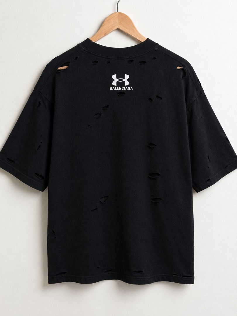 BALENCIAGAxUNDERARMOR (Category: Looking For) located in Caloocan City. Submitted by cosmicwhale_40fd28 (Listing ID 1463458059, Image 2). Description: .