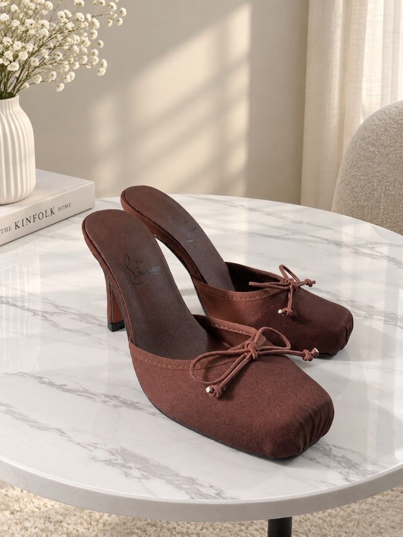 Ballerina heels (Category: Sneakers & Footwear) located in Manila. Submitted by fastdragon-916d (Listing ID 1463364207, Image 1). Description: brand new never been used. super cutie in person perfect for jeans too - Color: Brown - Material: satin - Toe: Square - Detail: Cute bow on the front.