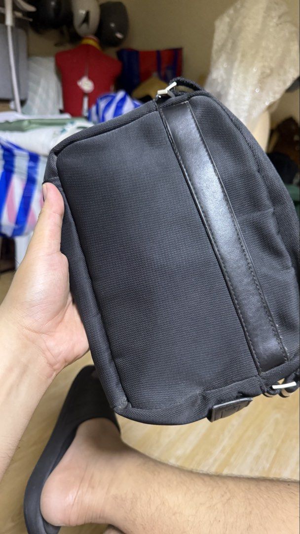 Bally Crossbody bag for men / unisex (Category: Cross-body Bags) located in Calamba. Submitted by ashvault (Listing ID 1463453713, Image 2). Description: .