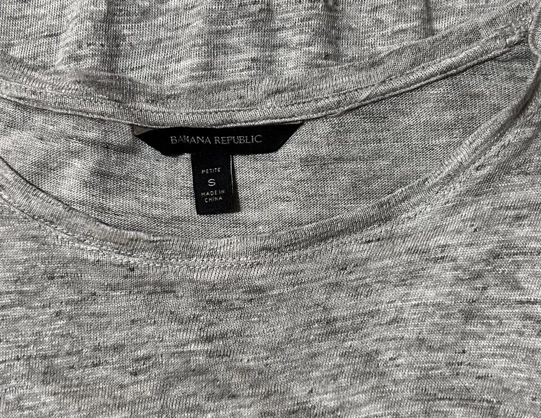 BANANA REPUBLIC (Category: Sleeveless) located in Davao. Submitted by sart0ria85 (Listing ID 1463368566, Image 3). Description: A gray sleeveless top made in 100% LINEN MADE IN CHINA 🇨🇳 SMALL. Size 4 EXCELLENT CONDITION (92/100).