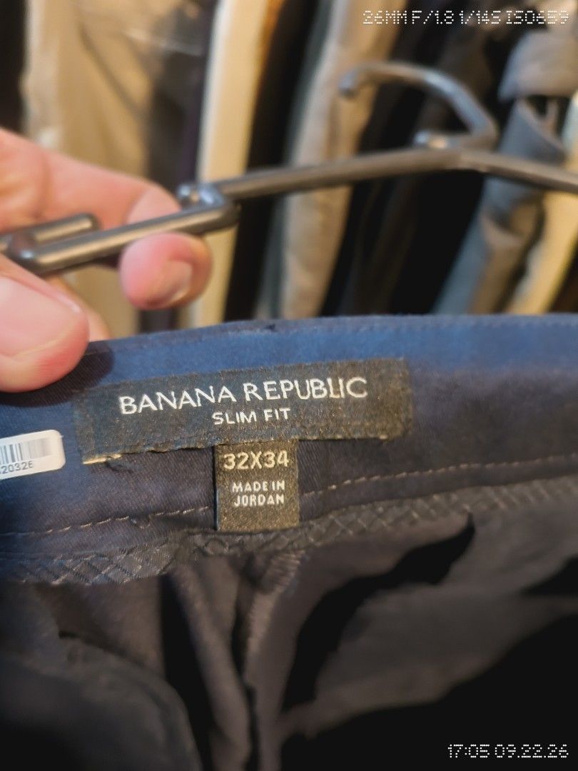 Banana republic (Category: Trousers) located in Lucena. Submitted by drygoooddzzz (Listing ID 1463417704, Image 2). Description: banana republic navy blue 34x32 excellent condition 399+sf.