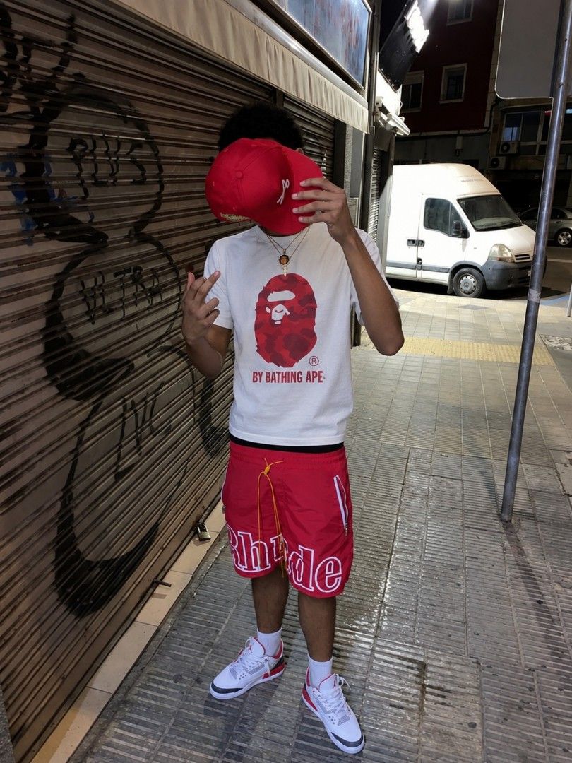 BAPE Big logo Red Camou (Category: Tshirts & Polo Shirts ) located in Rodriguez. Submitted by kyer_trends0 (Listing ID 1463426724, Image 2). Description: feel free to message us for order and inquiry (all items are brandnew).