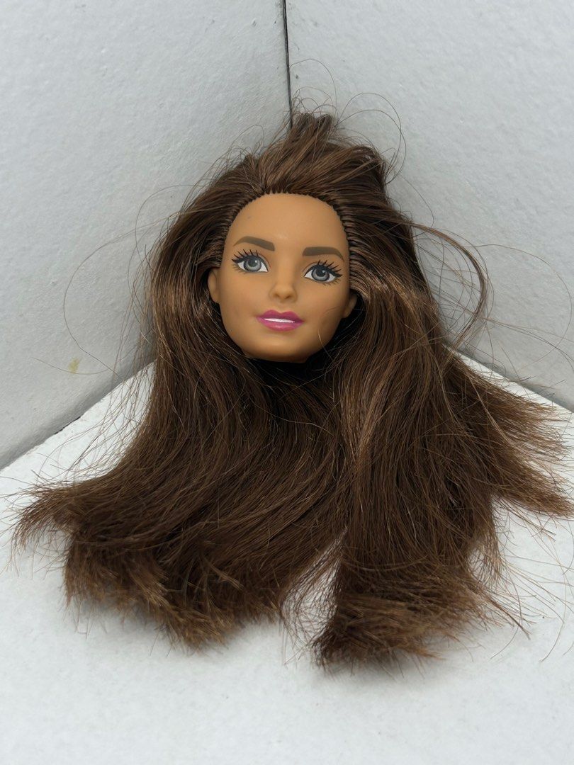 Barbie Made to Move Doll Blue Top Head (Category: Kids Toys) located in Las Pinas. Submitted by jnmks (Listing ID 1463506979, Image 1). Description: -barbie mtm blue top head -in good condition -small mark on temple -tanned skin (green top/boxer mtm skin tone).