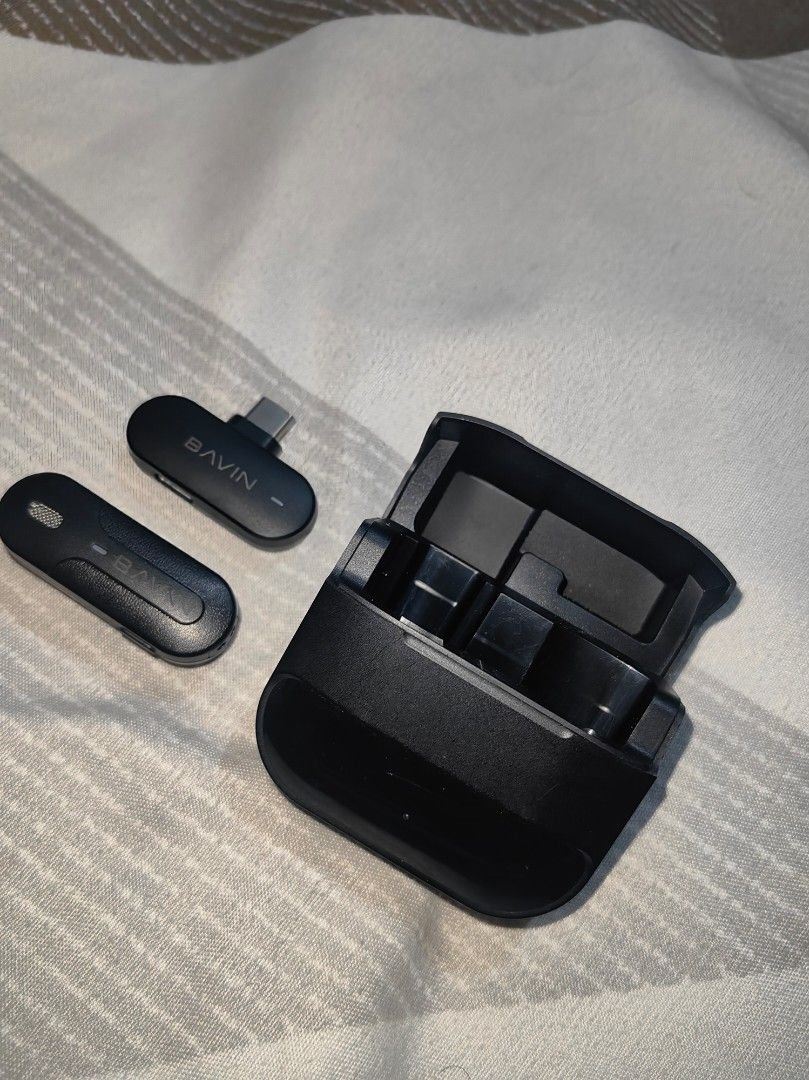 Bavin Wireless Microphone with USB-C Receiver (Category: Microphones) located in Pasay City. Submitted by roe.sell (Listing ID 1463484956, Image 3). Description: - Plug-and-play wireless microphone system - Ideal for live streaming and recording - Long-lasting 25-hour battery life - Up to 20m transmission distance - Includes convenient USB-C receiver - Compact and user-friendly design orig price: 1.7k selling price: 1.2k (negotiable for sure buye
