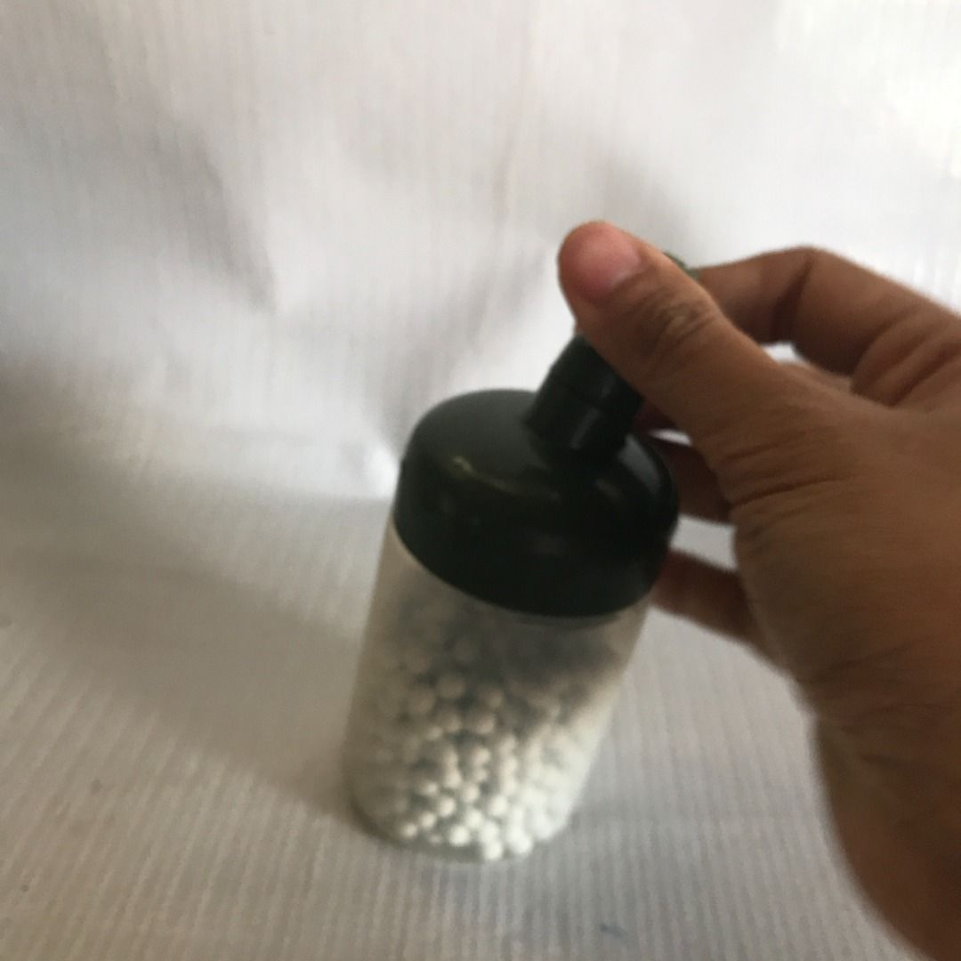 BBs Pellets #5042 (Category: Craft Supplies & Tools) located in Malabon City. Submitted by mldg.surplus (Listing ID 1463345816, Image 3). Description: MLDG Surplus Reminder: •Expect minimal flaws such as stain, lint, scratches etc. •No reservation, we can accept your offer, but it doesn't mean that the item is reserved. •No other picture. All pictures are posted already. •Battery operated items does not included battery when purchased. •Some are 