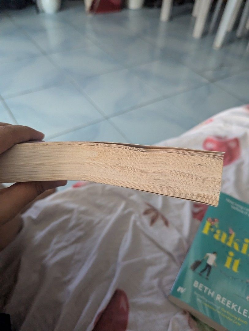 Beach Read & Faking It (Category: Storybooks) located in Manila. Submitted by sainicole61726 (Listing ID 1463451486, Image 3). Description: Selling as a set only Rfs: Done reading Issue: Yung beach read po nabasa kaya may yellow stains. Other than that, okay pa po. Both books may plastic cover Payment first Lalamove only (preferably within Imus lang po) Location: Imus, Cavite.