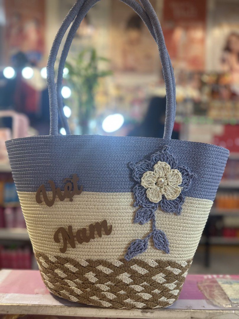 BEACH TOTE BAG FROM VIETNAM (Category: Beach Bags) located in Makati City. Submitted by kaiganda08 (Listing ID 1463334354, Image 2). Description: .
