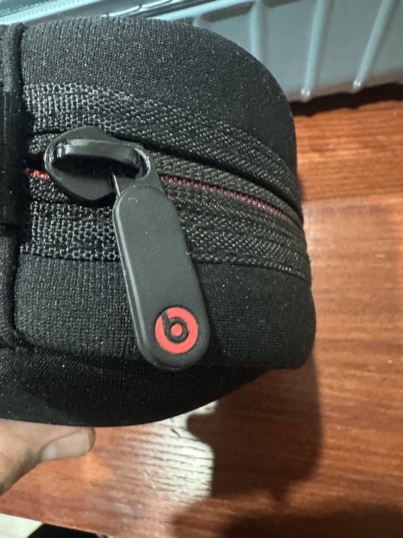 Beats By Dre Black Headphone Carrying Case (Category: Headphones & Headsets) located in Calamba. Submitted by treb_c (Listing ID 1463550291, Image 2). Description: - Black carrying case for Beats By Dre headphones - Zipper closure with Beats logo pull tab - Features a strap on the back for easy carrying - Protects your headphones on the go - Compatible with most Beats over-ear models Calamba area.