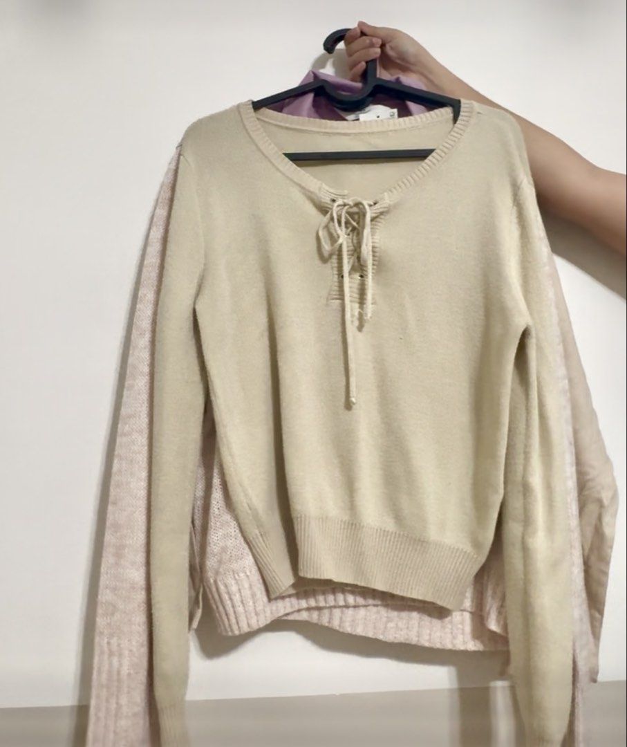 RedTag Beige knitted Long Sleeve Top (Category: Others Tops) located in Bagac. Submitted by danicruz_ (Listing ID 1463488886, Image 1). Description: - knitted Beige Long Sleeve top from RedTag - Slightly Used - Size Small to Medium.