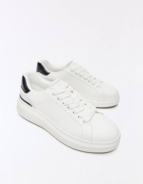 Berkha Brand new Shoes (Category: Casual Shoes) located in Makati City. Submitted by closetsale2023 (Listing ID 1463544361, Image 3). Description: Price:2,795 Let me know hm kaya niyo.