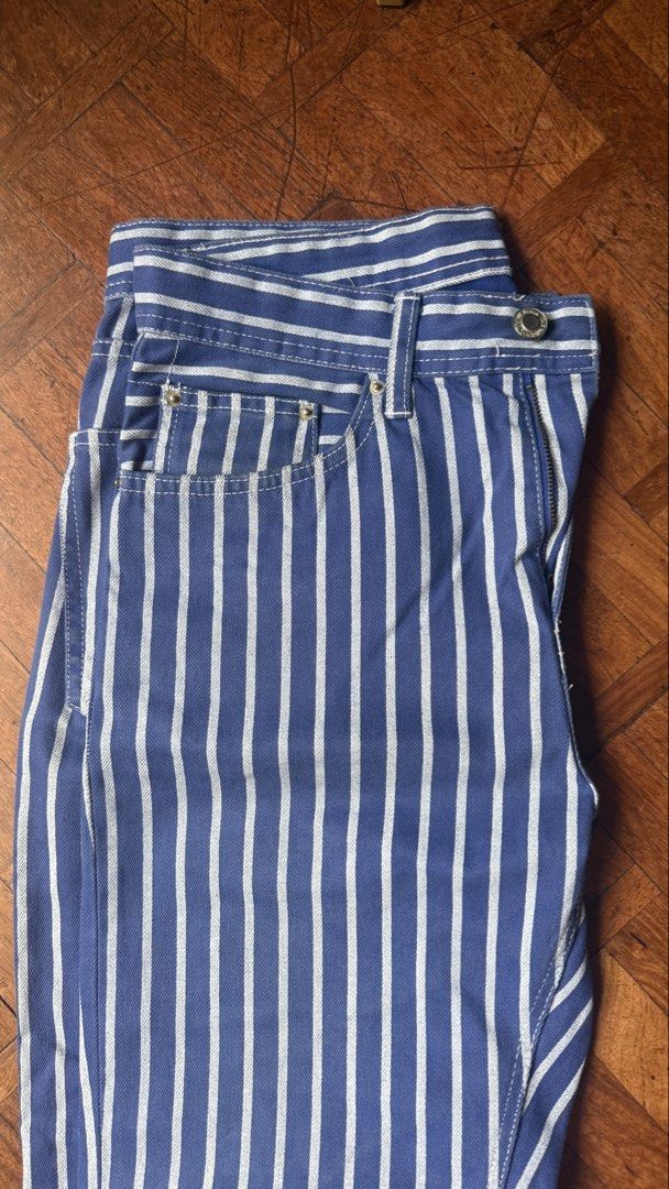 Bershka Blue White Striped Denim Jeans (Category: Trousers) located in Paranaque City. Submitted by mjohansson (Listing ID 1463371665, Image 3). Description: - Bershka Denim Pinstripe Panrs - Purchased for 2,000 - Size M (Size 31 but fits Size 29/30) - No stains or damages - Get all my listings selling for 3,500 total (9 items) for 2,000 if all purchased together - Lalamove from Makati or Parañaque City or Meetup Greenbelt Makati.