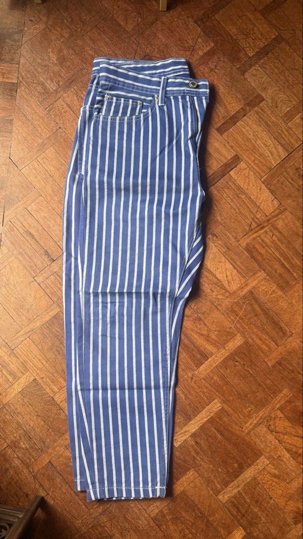 Bershka Blue White Striped Denim Jeans (Category: Trousers) located in Paranaque City. Submitted by mjohansson (Listing ID 1463371665, Image 2). Description: - Bershka Denim Pinstripe Panrs - Purchased for 2,000 - Size M (Size 31 but fits Size 29/30) - No stains or damages - Get all my listings selling for 3,500 total (9 items) for 2,000 if all purchased together - Lalamove from Makati or Parañaque City or Meetup Greenbelt Makati.