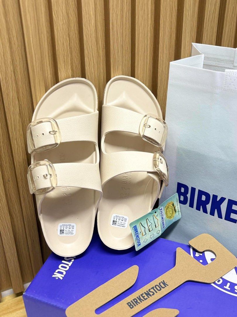 Birkenstock Bigckle (Category: Slippers and slides) located in Quezon City. Submitted by stuffs.hellyy (Listing ID 1463385385, Image 1). Description: AVAILABLE SIZE 36 - 37 - 38 - 39 ✅with box & eco bag ✅Standard size ✨ Trendy, comfy & perfect for everyday wear! .