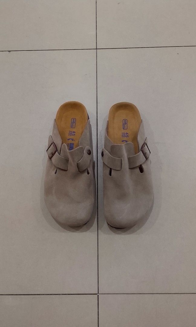 BIRKENSTOCK CLOGS SUEDE (Category: Slippers & Slides) located in Iloilo. Submitted by skerittt (Listing ID 1463412366, Image 1). Description: BIRKENSTOCK CLOGS SUEDE SIZE 45 NO FLAWS.