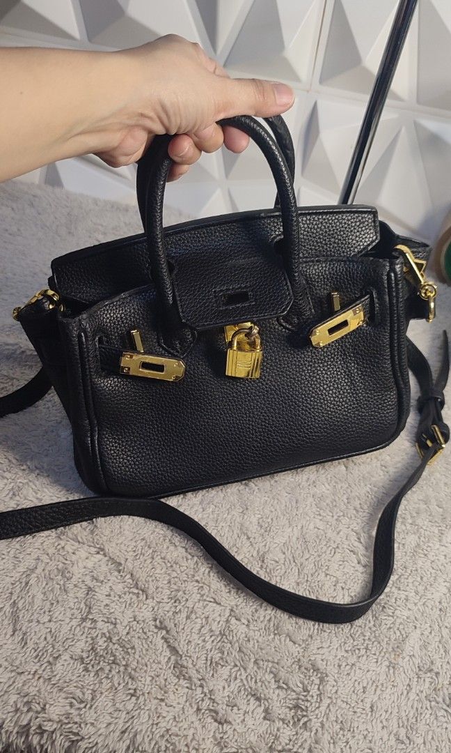 Hermes Birkin Mini with padlock (Category: Cross-body Bags) located in Pasig City. Submitted by xcess_baggage (Listing ID 1463338229, Image 2). Description: .