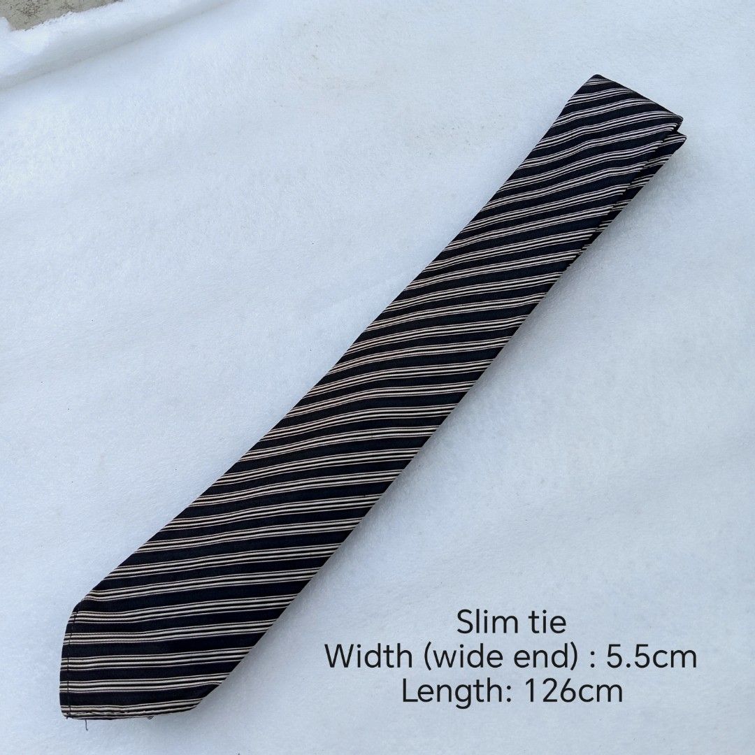​Black & Cream Fine Pinstriped necktie (Category: Ties) located in Abucay. Submitted by gibzzz123 (Listing ID 1463376146, Image 2). Description: • All items are ON HAND and ready to be shipped/picked up. • Items are preloved/ukay, so please expect minimal signs of usage unless stated otherwise. • No major issues — good condition unless otherwise indicated in the listing. • Actual color may slightly vary due to lighting and screen settings. • All 
