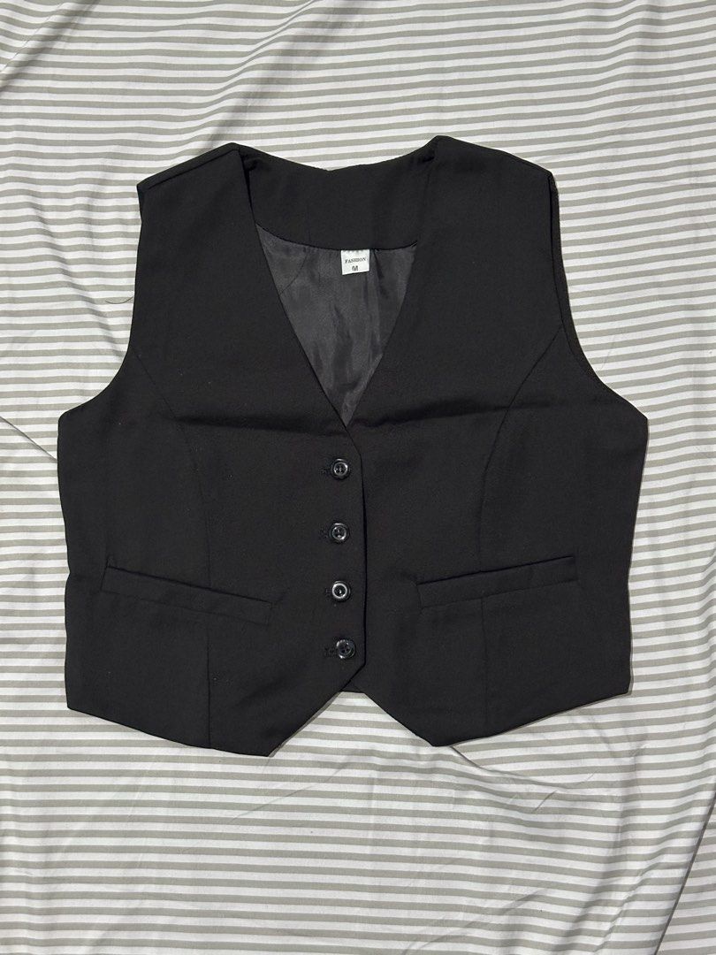 Black Formal Vest (Category: Vests) located in Bulacan. Submitted by chizmiss (Listing ID 1463401047, Image 1). Description: never worn rfs: decluttering .