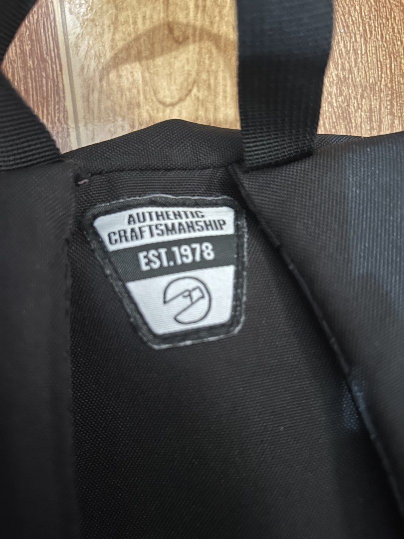 Black Hawk Bag (Category: Laptop Bags & Sleeves) located in Manila. Submitted by cooldeer.10b0cd (Listing ID 1463551308, Image 1). Description: Original. RFS: Badly need funds for commute 😞 Barely used. Needs washing. MOP: Maya or Gcash Delivery via JnT .
