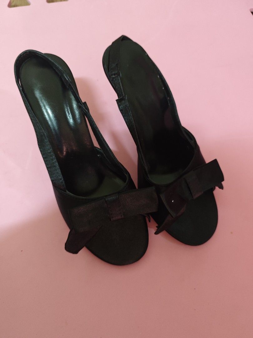 Black High Heels (Category: Heels) located in Quezon City. Submitted by declutterwithcm (Listing ID 1463377689, Image 2). Description: NEVER BEEN USED ✨ Brand New high heels 3 inches Size: 38 (24cm) 3 inches heels Original Price: 340 Selling Price: 230 loc. QC.